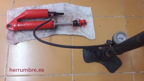 Montaje amortiguador Betor gas Montesa Enduro