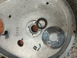 Sello fieltro embrague Iresa 200 sustitución por retén